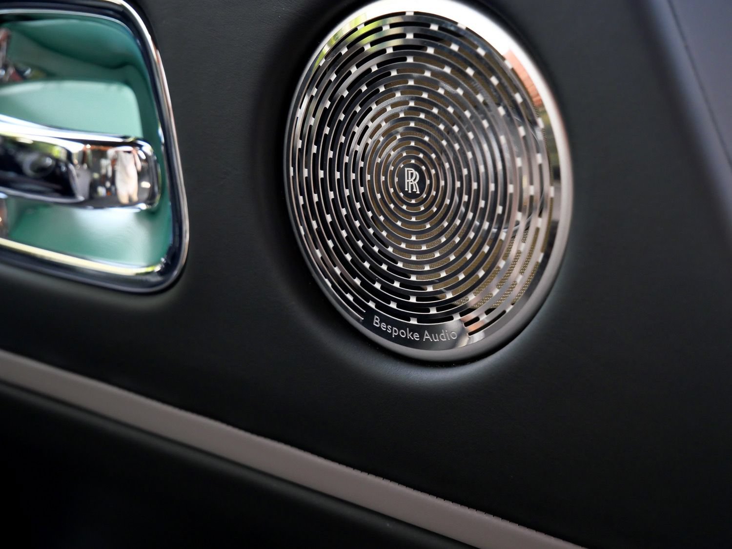 Certified 2021 Rolls-Royce Dawn RWD image 33