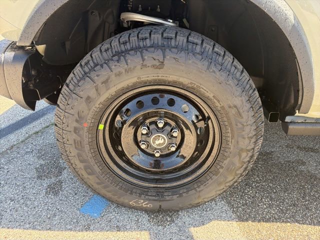New 2026 Ford Bronco Big Bend w/ Black Diamond Package AWD/4WD image 11