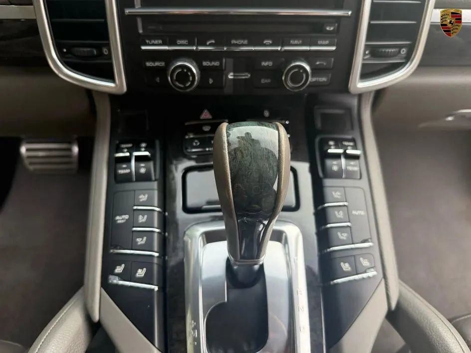 Used 2012 Porsche Cayenne S image 19