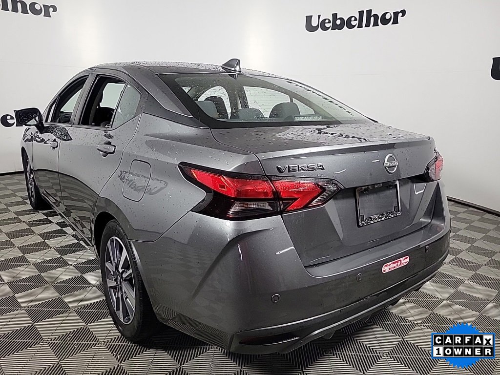 Used 2023 Nissan Versa SV image 4