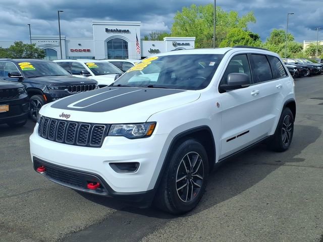 Certified 2019 Jeep Grand Cherokee Trailhawk AWD/4WD image 3