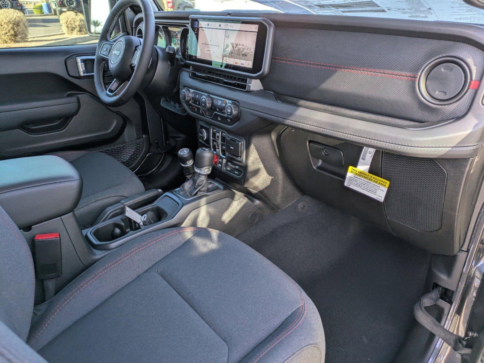 New 2025 Jeep Wrangler Unlimited Rubicon w/ Steel Bumper Group image 20