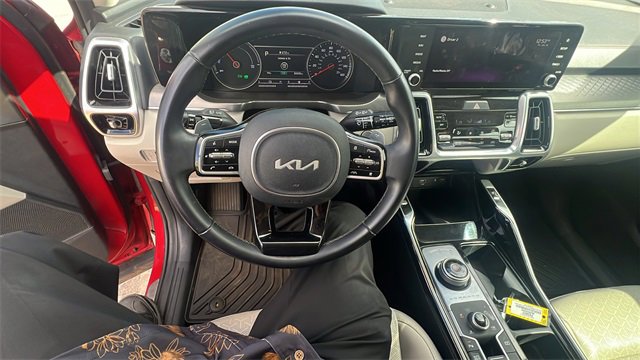 Used 2022 Kia Sorento SX image 16