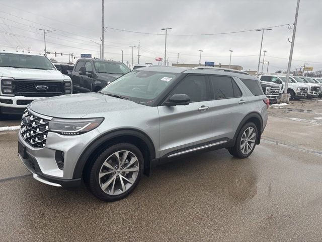 Used 2025 Ford Explorer Platinum w/ Ultimate Package image 2