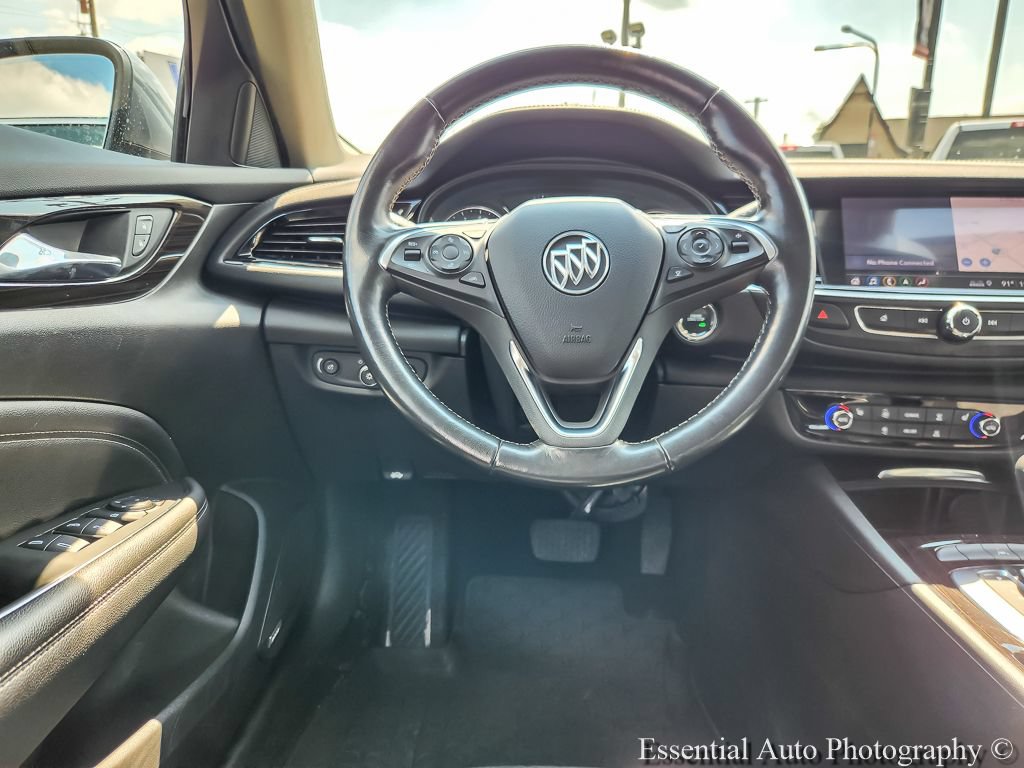 Used 2020 Buick Regal Essence FWD image 10