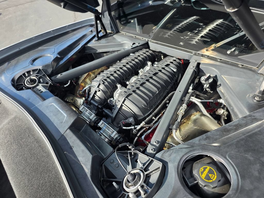 Used 2025 Chevrolet Corvette Z06 RWD image 13