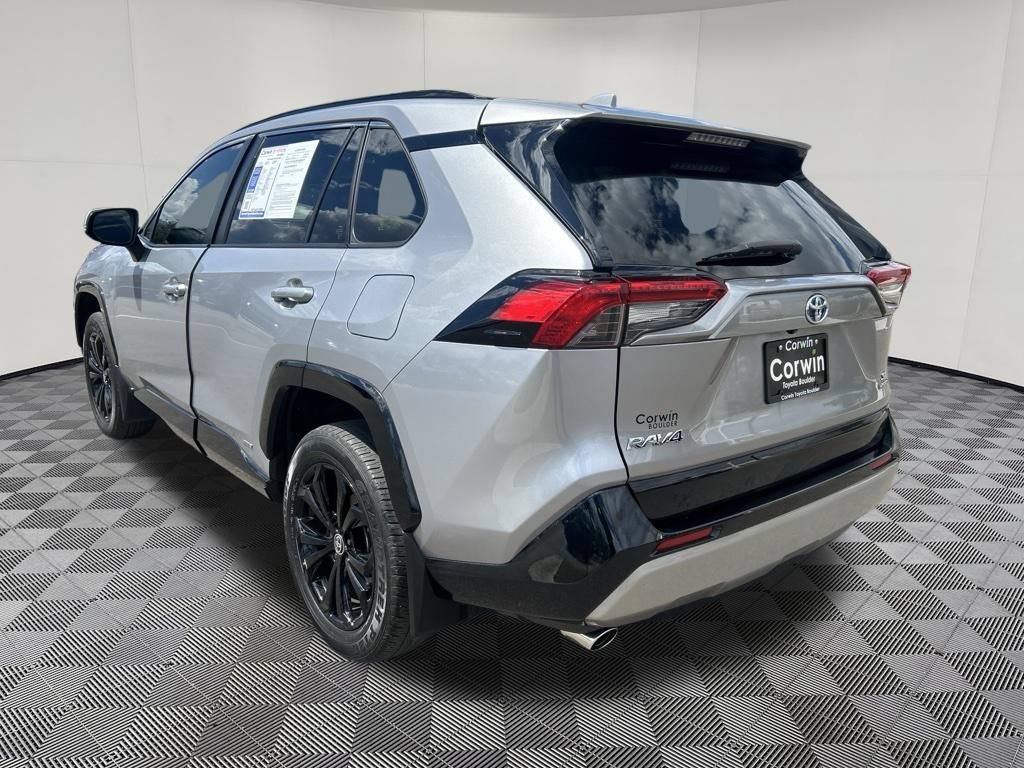 Used 2023 Toyota RAV4 SE AWD/4WD image 5