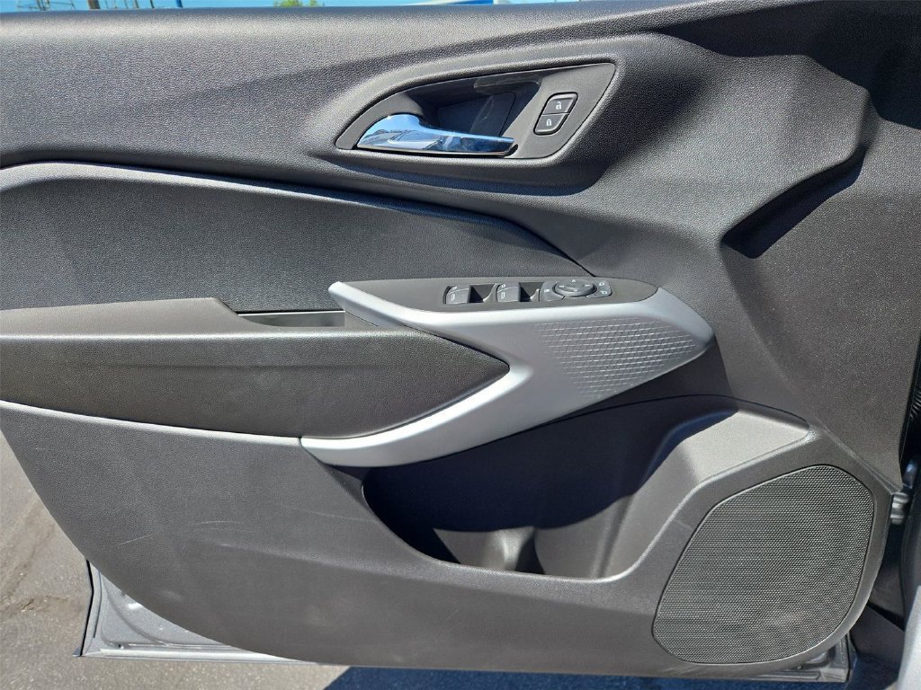 New 2026 Chevrolet Trax RS w/ Driver Confidence Package FWD image 12
