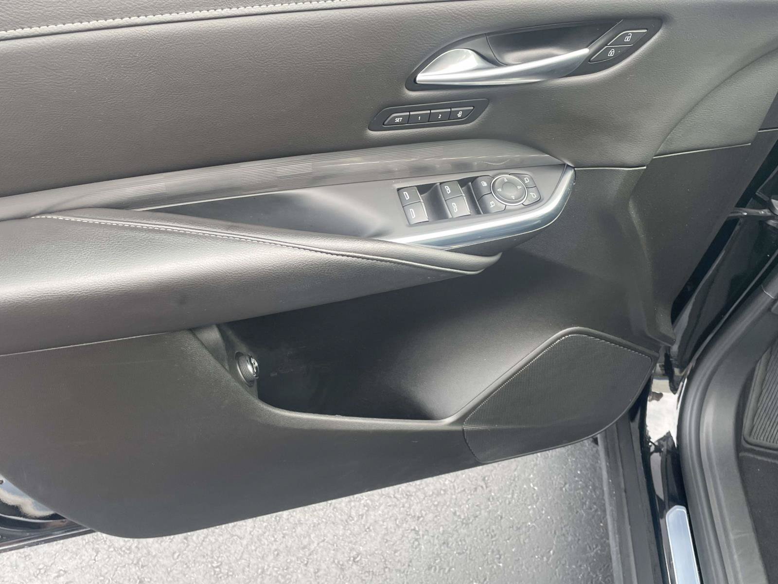 Certified 2024 Cadillac XT4 Premium Luxury FWD image 19