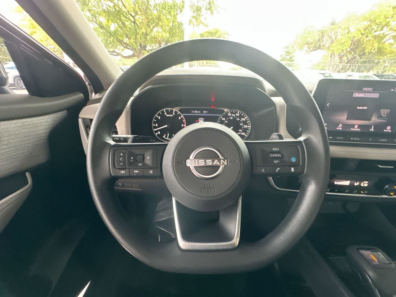 Used 2023 Nissan Rogue SV FWD image 15