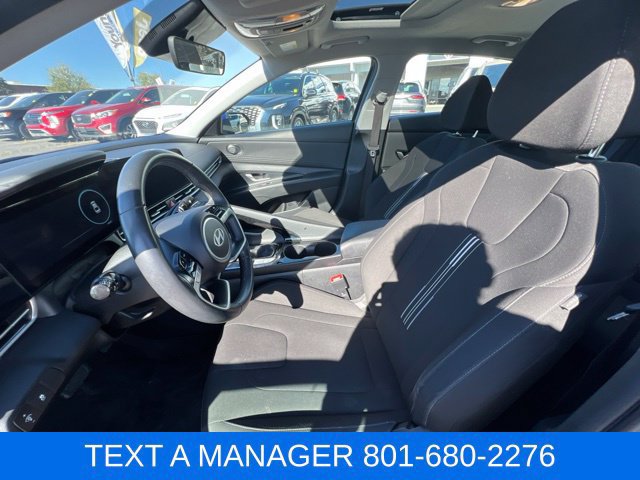 Used 2025 Hyundai Elantra SEL FWD image 32