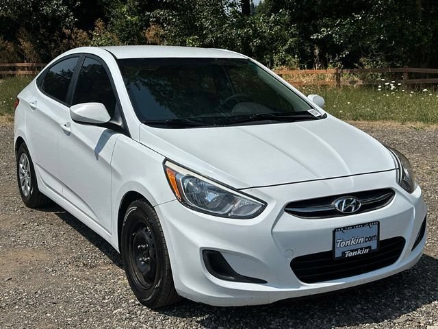 Used 2017 Hyundai Accent SE FWD image 2