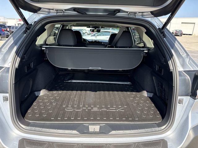 Certified 2025 Subaru Outback Limited image 7