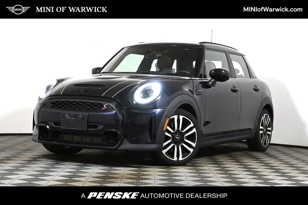 Used 2024 MINI Cooper S FWD image 1