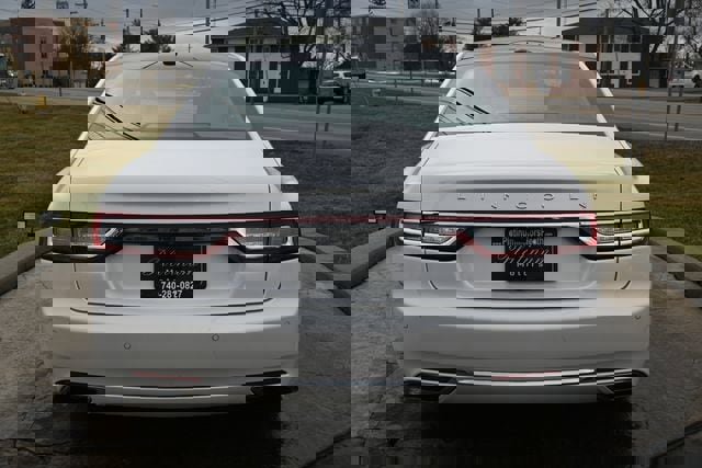 Used 2017 Lincoln Continental Reserve w/ Technology Package image 6