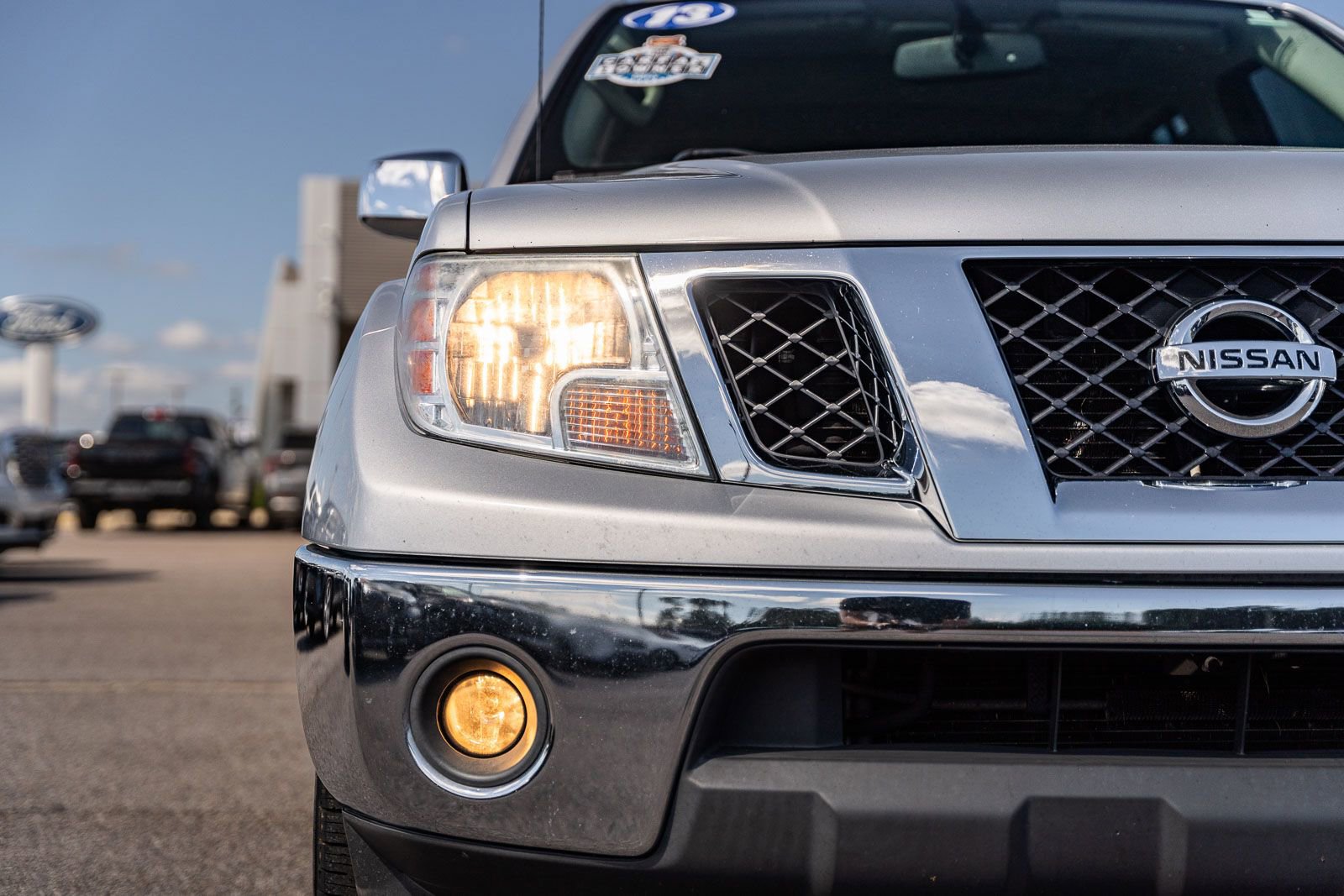 Used 2019 Nissan Frontier SL RWD image 11