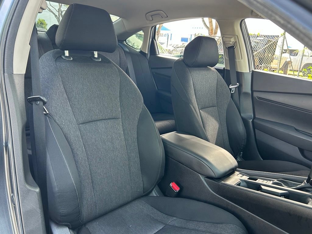 Used 2025 Honda Accord LX image 36
