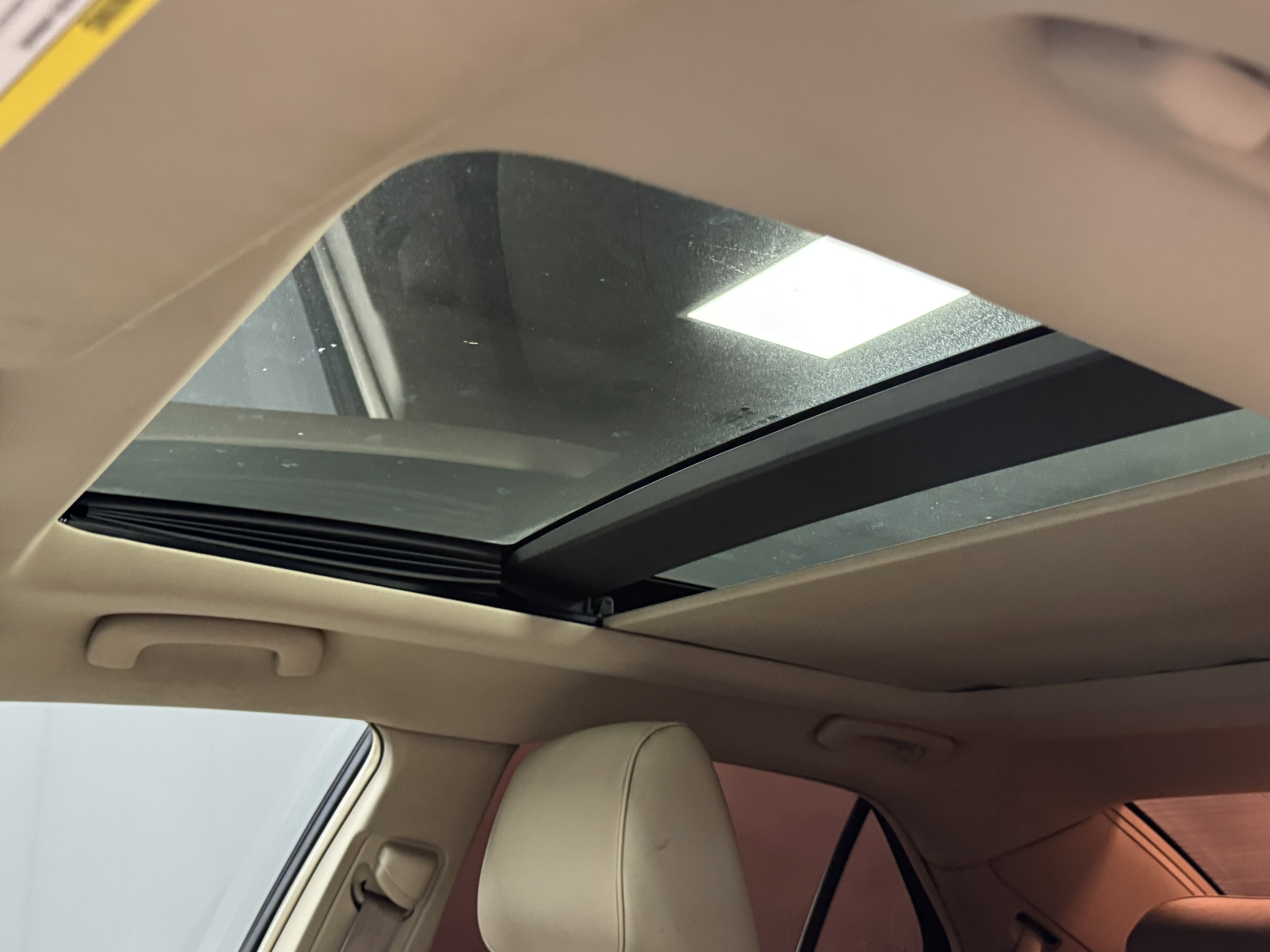 Used 2013 Chrysler 300 C image 9