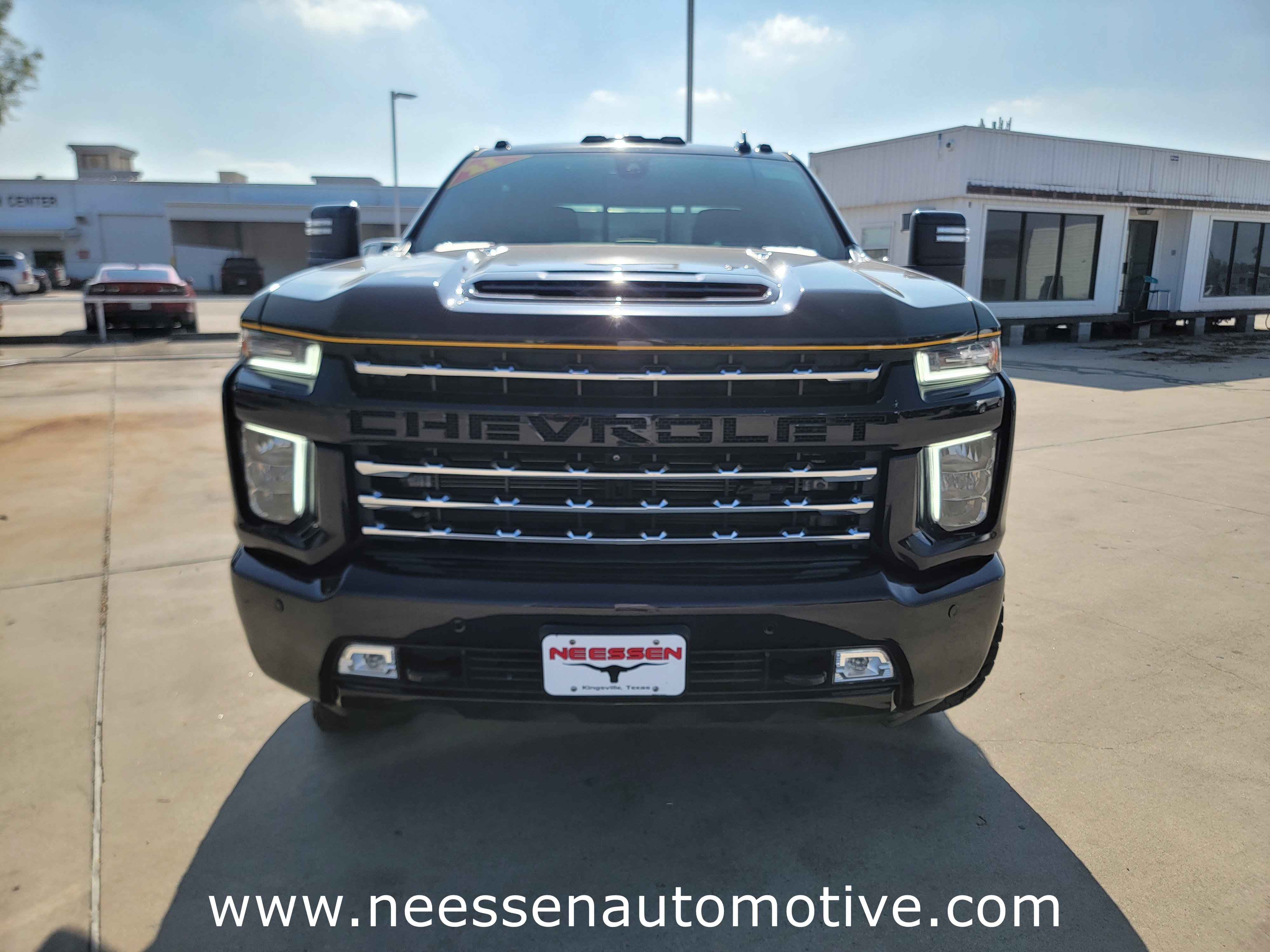 Used 2021 Chevrolet Silverado 2500 LTZ w/ Carhartt Edition image 2