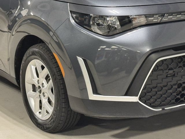 Used 2024 Kia Soul LX w/ Option Group 015 FWD image 3