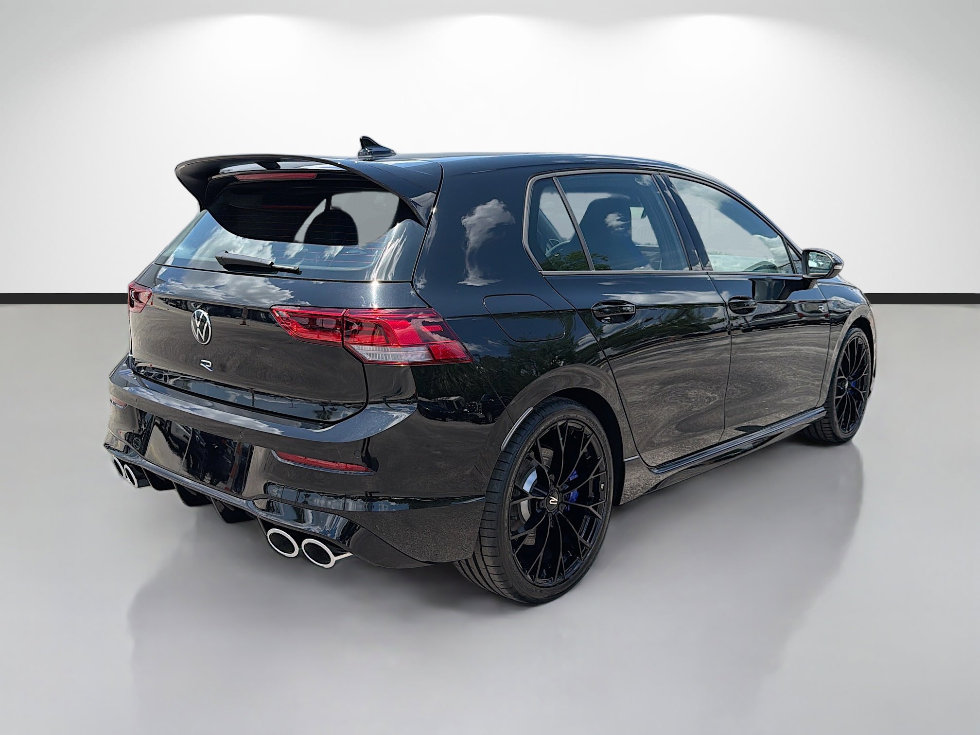 New 2026 Volkswagen Golf AWD/4WD image 3
