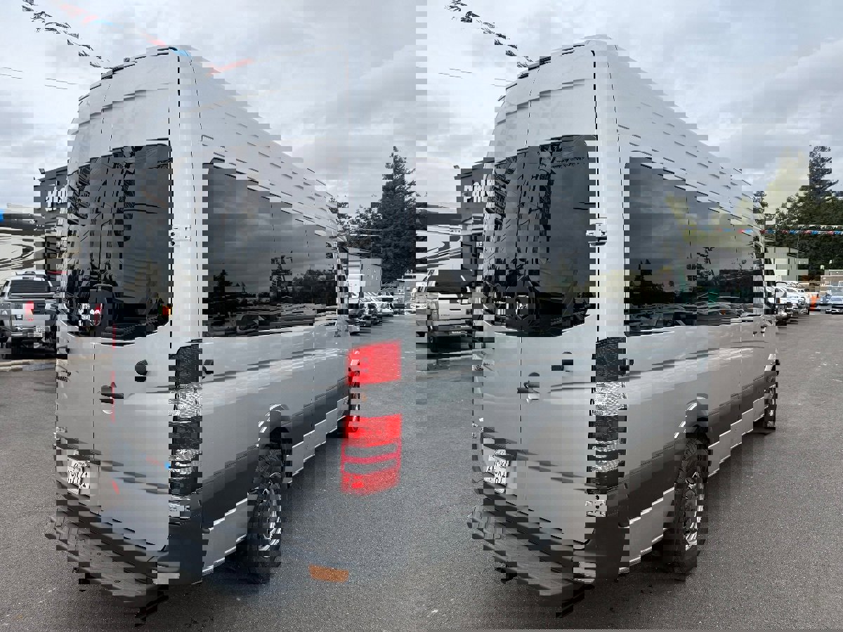 Used 2009 Dodge Sprinter 2500 w/ Rear Heater Group III image 8