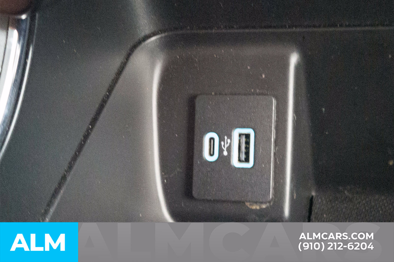 Used 2023 Ford F150 Lightning XLT AWD/4WD image 18