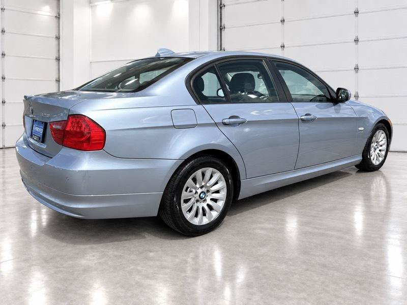 Used 2009 BMW 328i xDrive Sedan AWD/4WD image 7