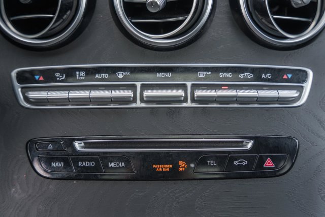 Used 2019 Mercedes-Benz GLC 300 4MATIC image 26