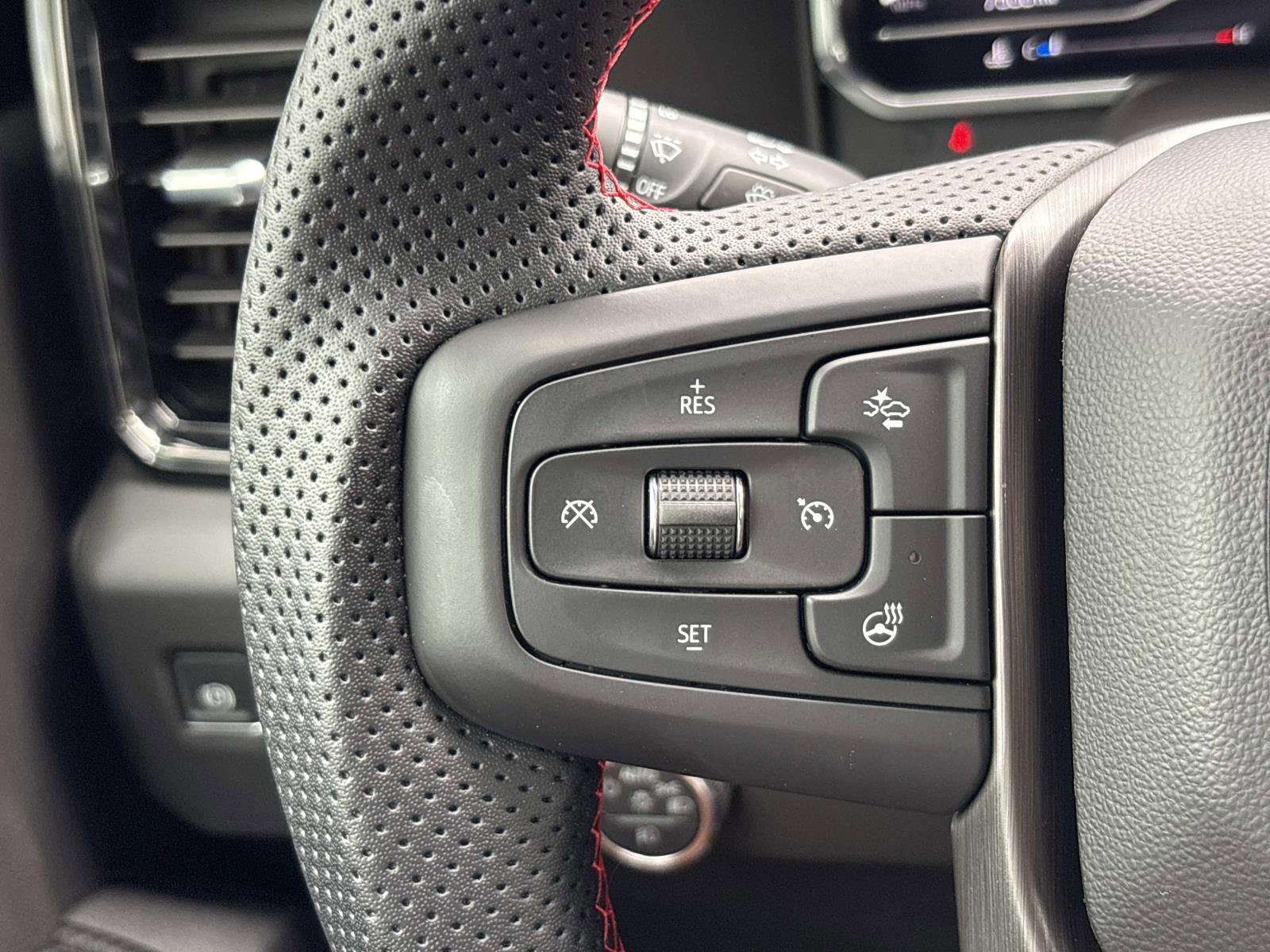 Used 2025 GMC Sierra 2500 AT4 w/ AT4 Premium Plus Package image 20