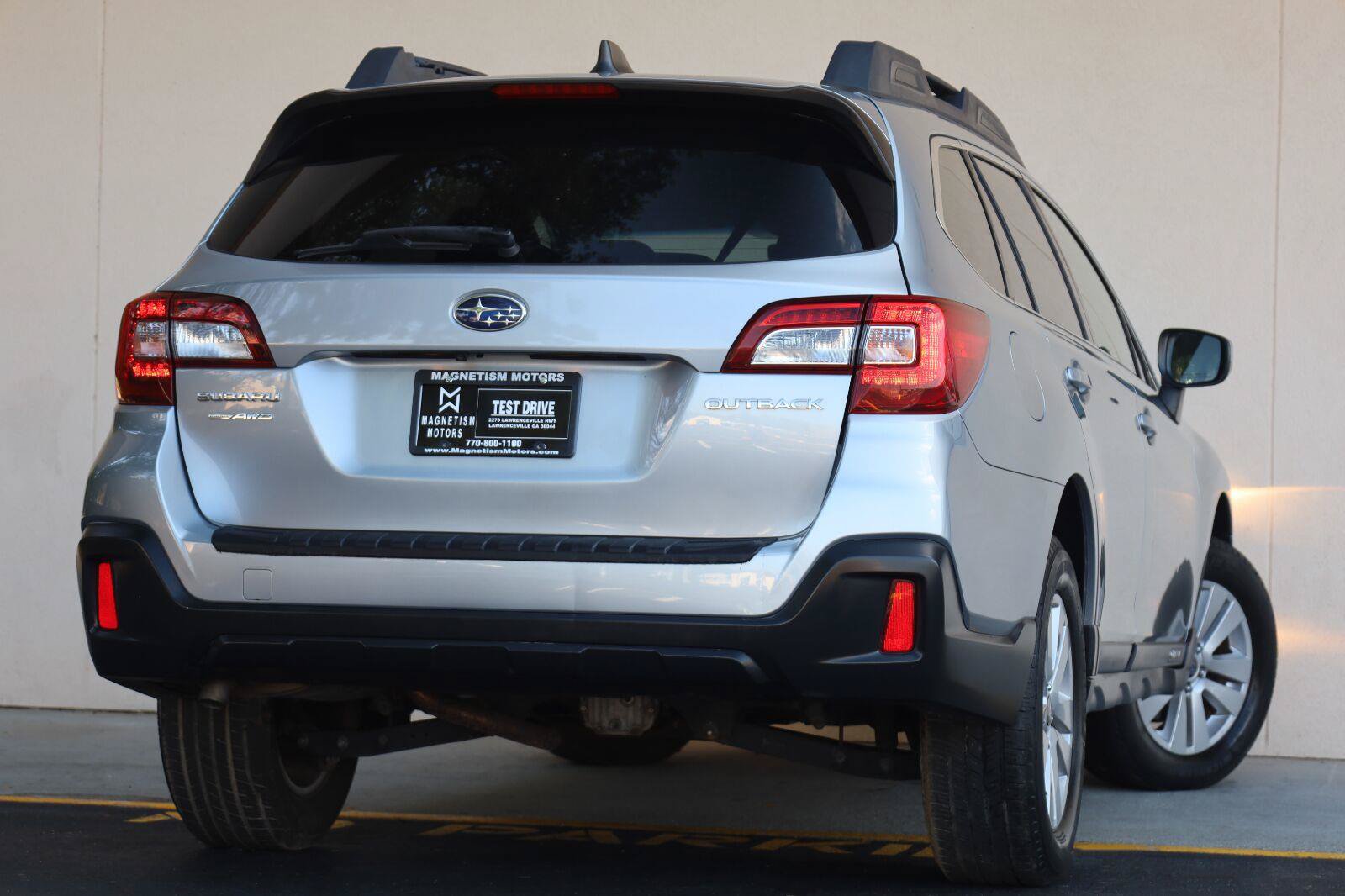 Used 2018 Subaru Outback 2.5i Premium AWD/4WD image 11