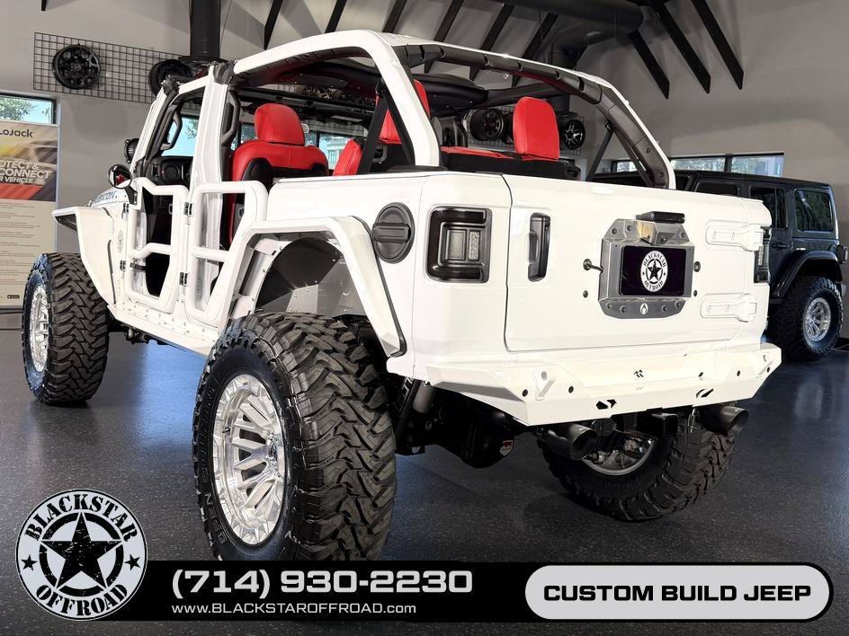 Used 2025 Jeep Wrangler Unlimited Rubicon AWD/4WD image 18