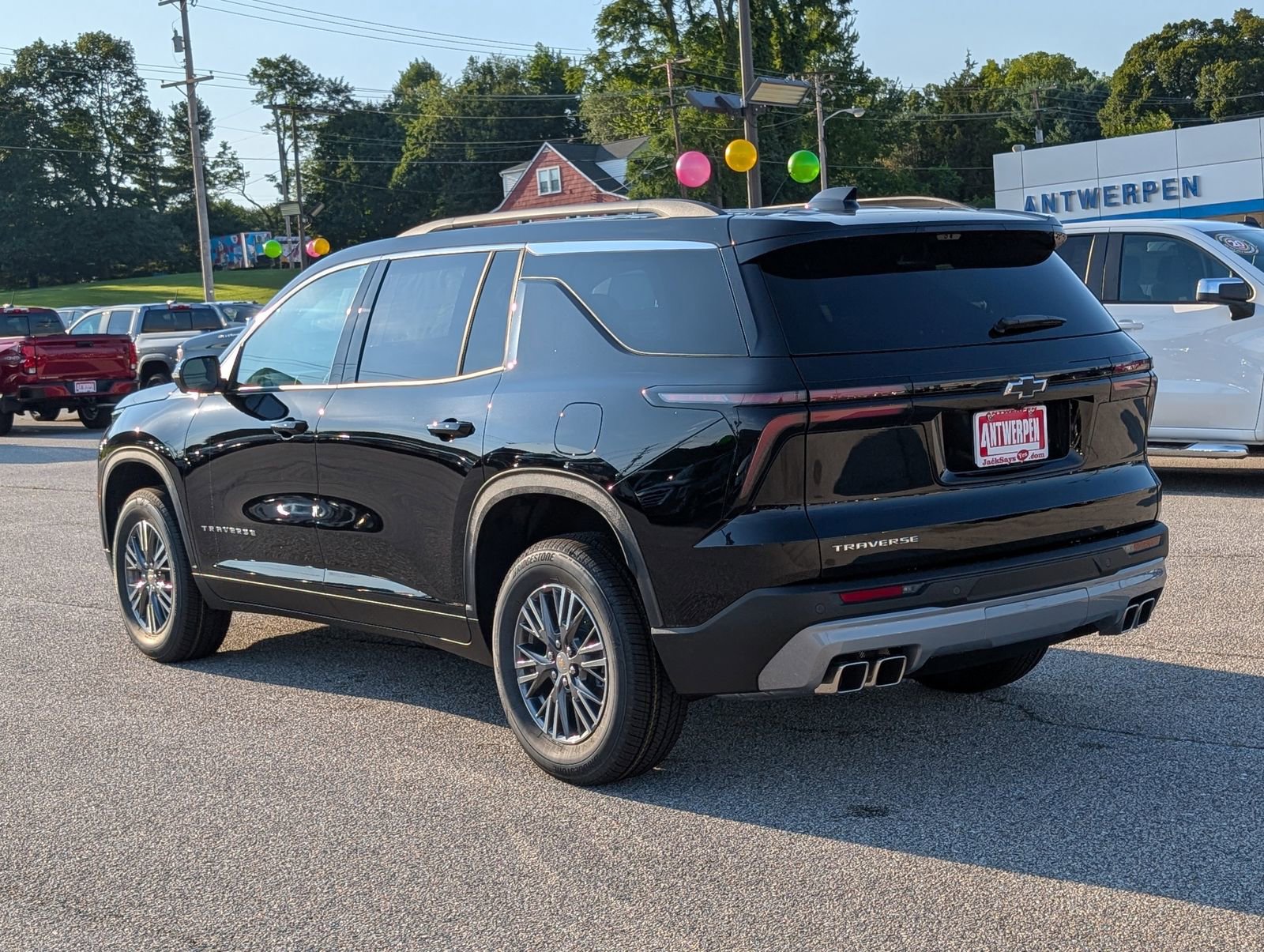 New 2026 Chevrolet Traverse LT w/ Driver Confidence Package image 3