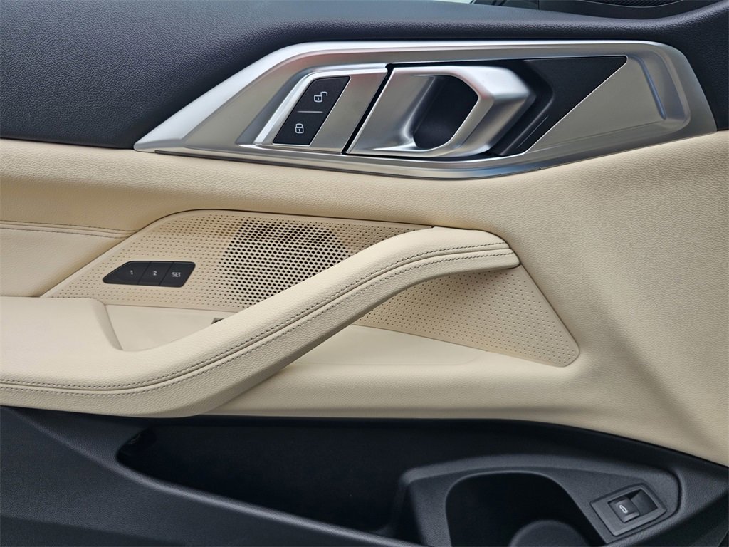 Used 2026 BMW 430i Coupe w/ Convenience Package image 16