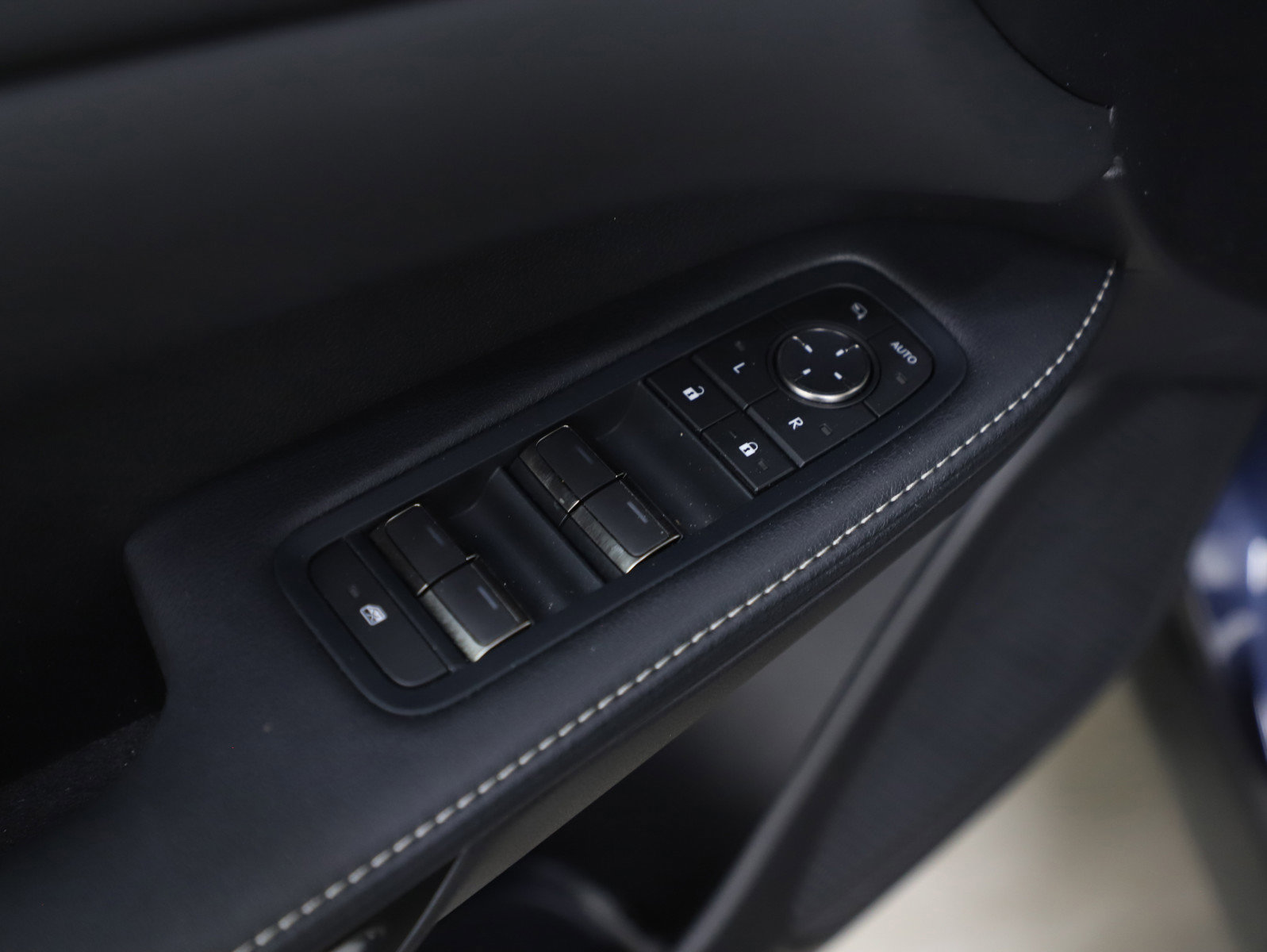 Used 2025 Lexus RX 350 Premium image 20