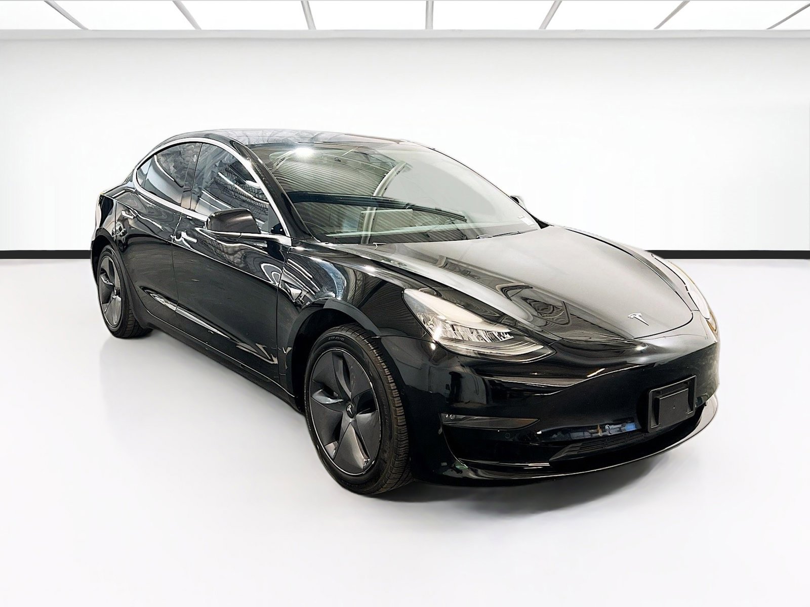 Used 2019 Tesla Model 3 Standard Range Plus RWD image 3