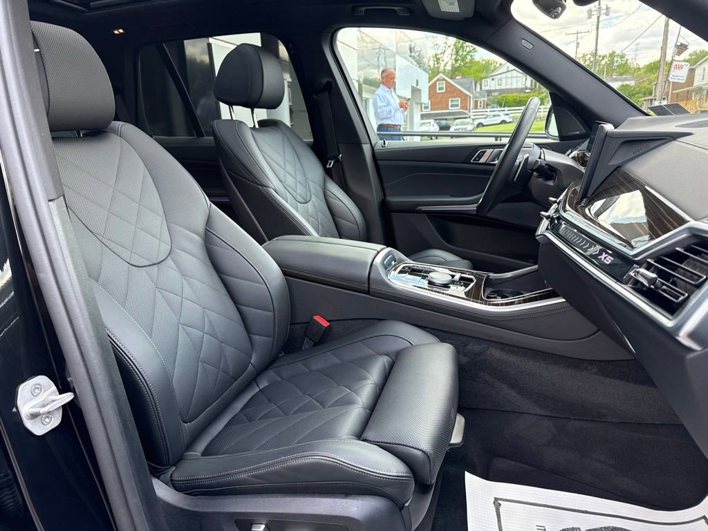 Used 2026 BMW X5 xDrive40i AWD/4WD image 29