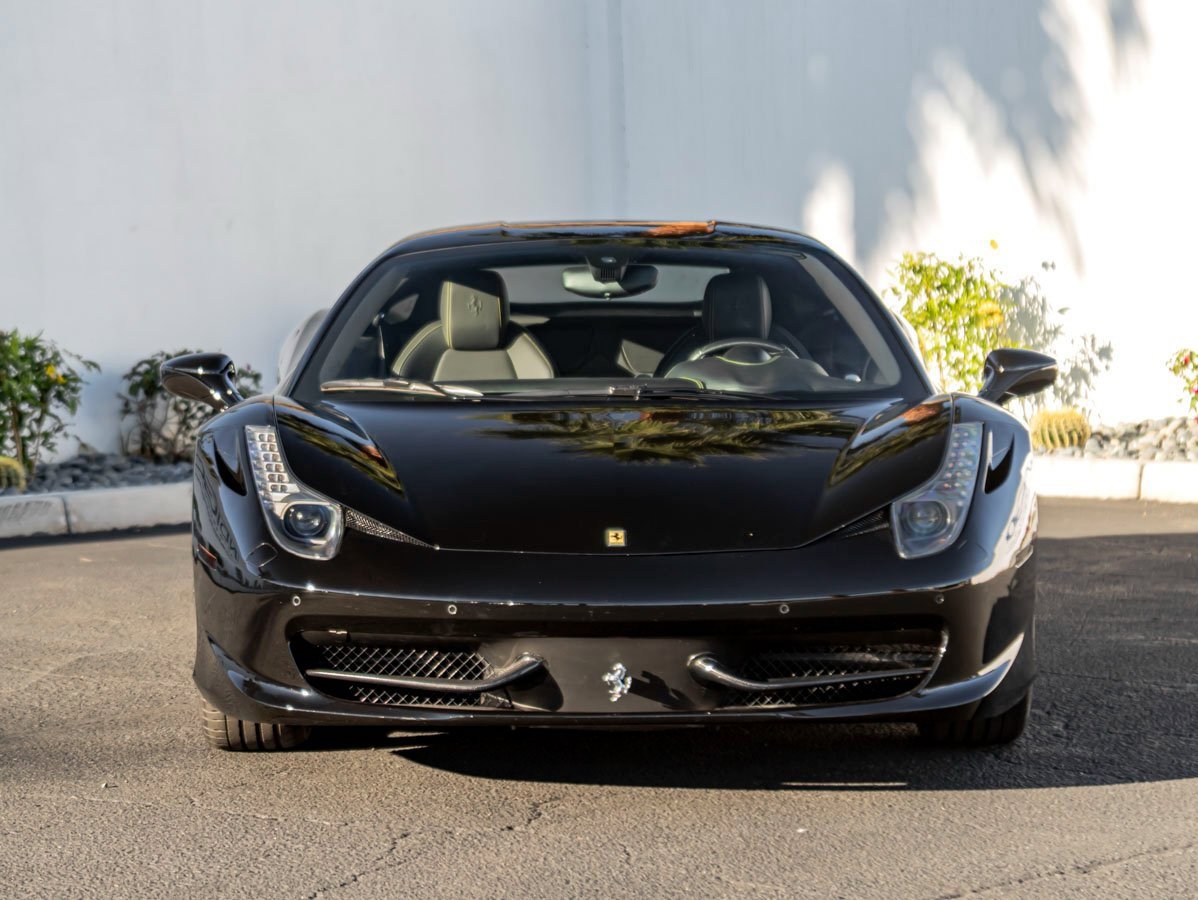 Used 2011 Ferrari 458 Italia Coupe image 3