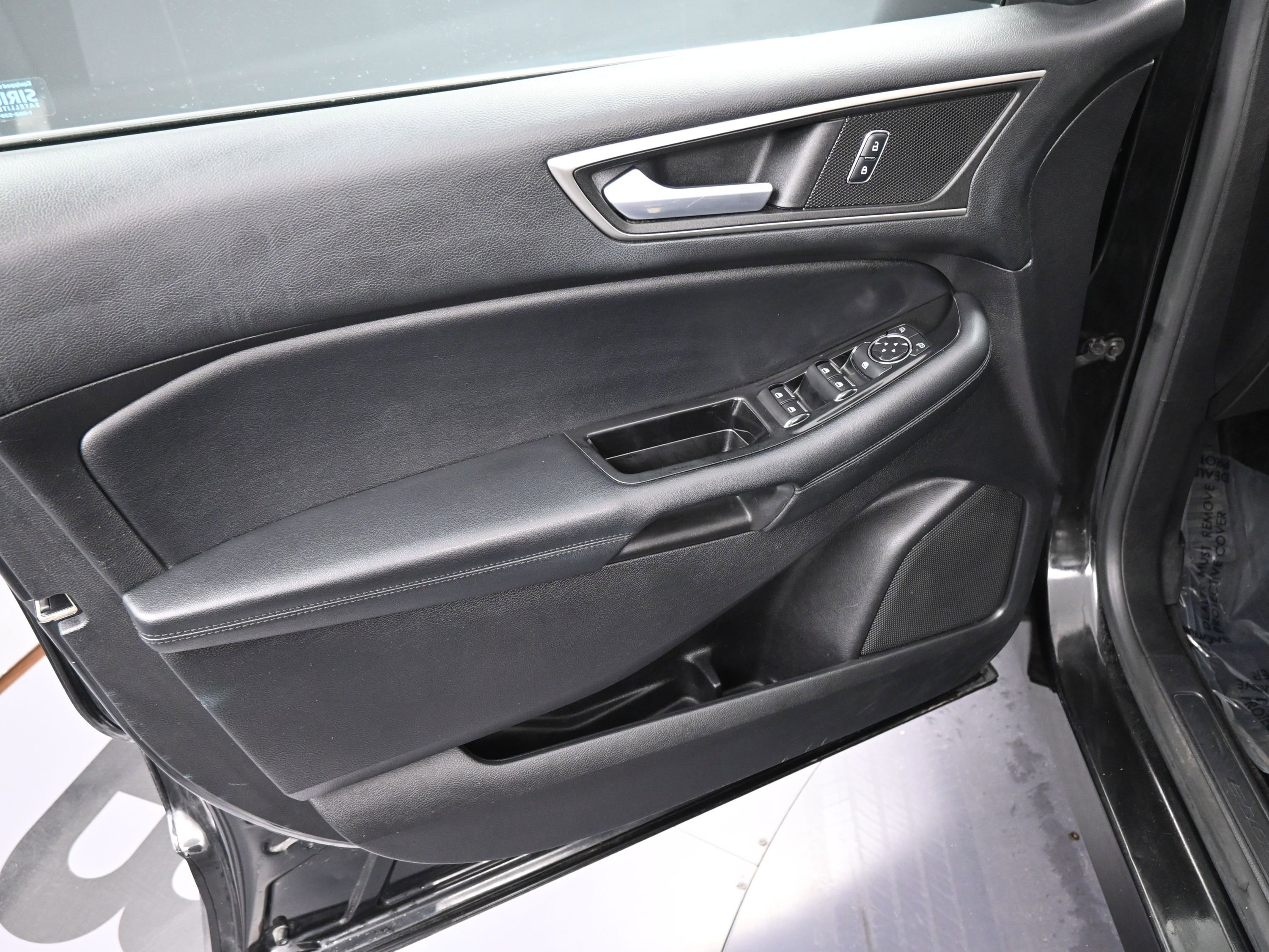 Used 2015 Ford Edge SEL w/ Equipment Group 201A image 13