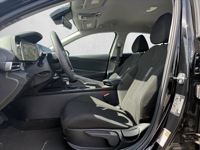 Certified 2024 Hyundai Elantra SEL image 10