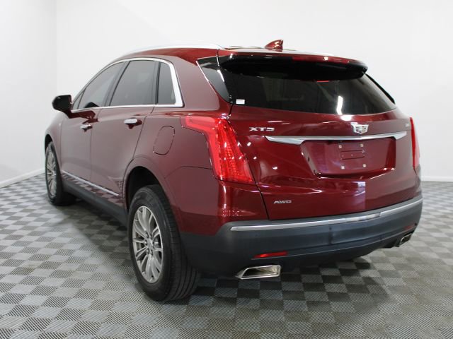 Used 2017 Cadillac XT5 Luxury w/ Driver Awareness Package image 4