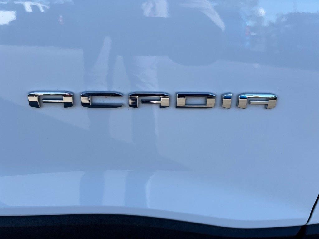 Used 2023 GMC Acadia SLT AWD/4WD image 15