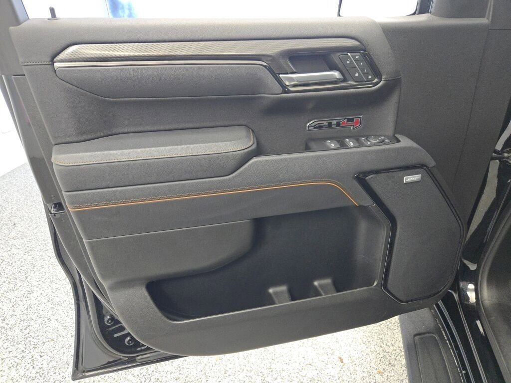 Used 2025 GMC Sierra 1500 AT4 w/ AT4 Premium Package image 24