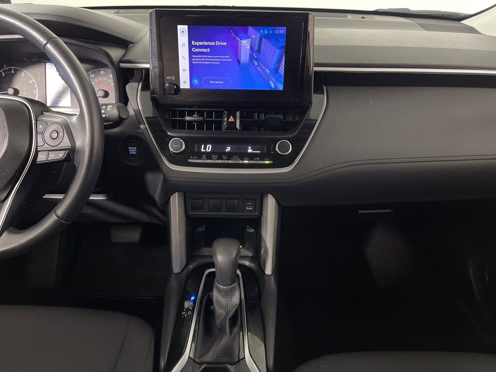 Certified 2025 Toyota Corolla Cross LE image 15