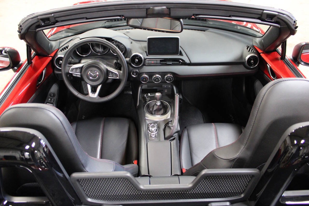 Used 2016 MAZDA MX-5 Miata Grand Touring RWD image 35