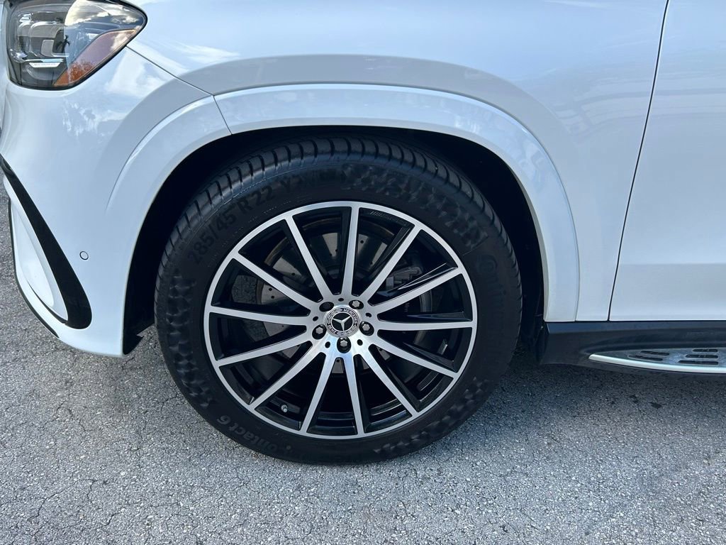 Used 2024 Mercedes-Benz GLS 580 4MATIC w/ Warmth & Comfort Package image 32