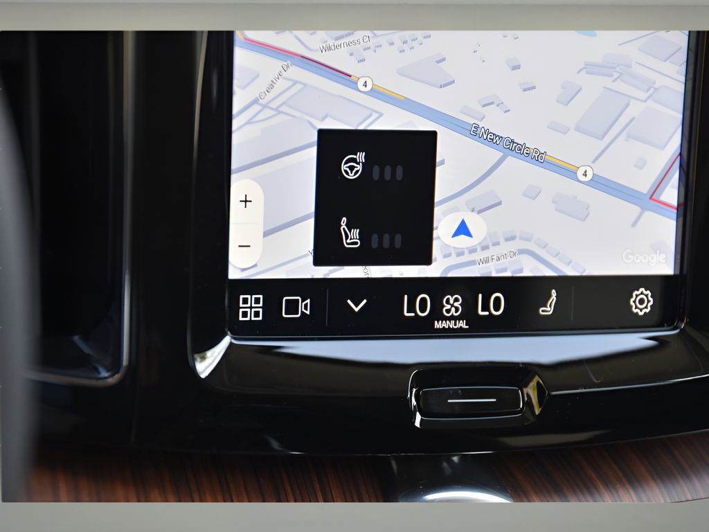 Certified 2024 Volvo XC60 T8 Plus w/ Protection Package Premier image 24