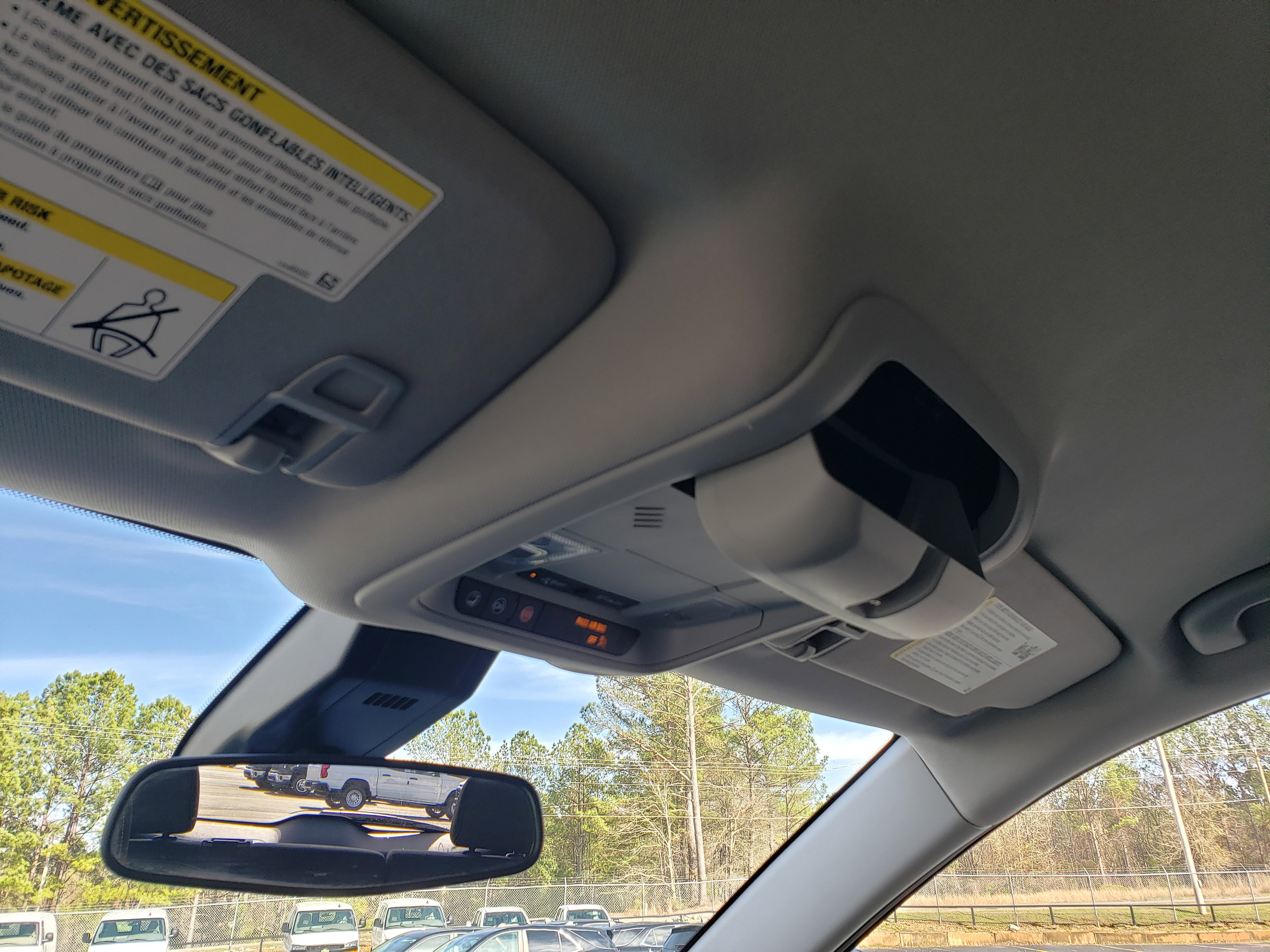 Used 2022 Chevrolet Equinox LT w/ Driver Convenience Package image 25