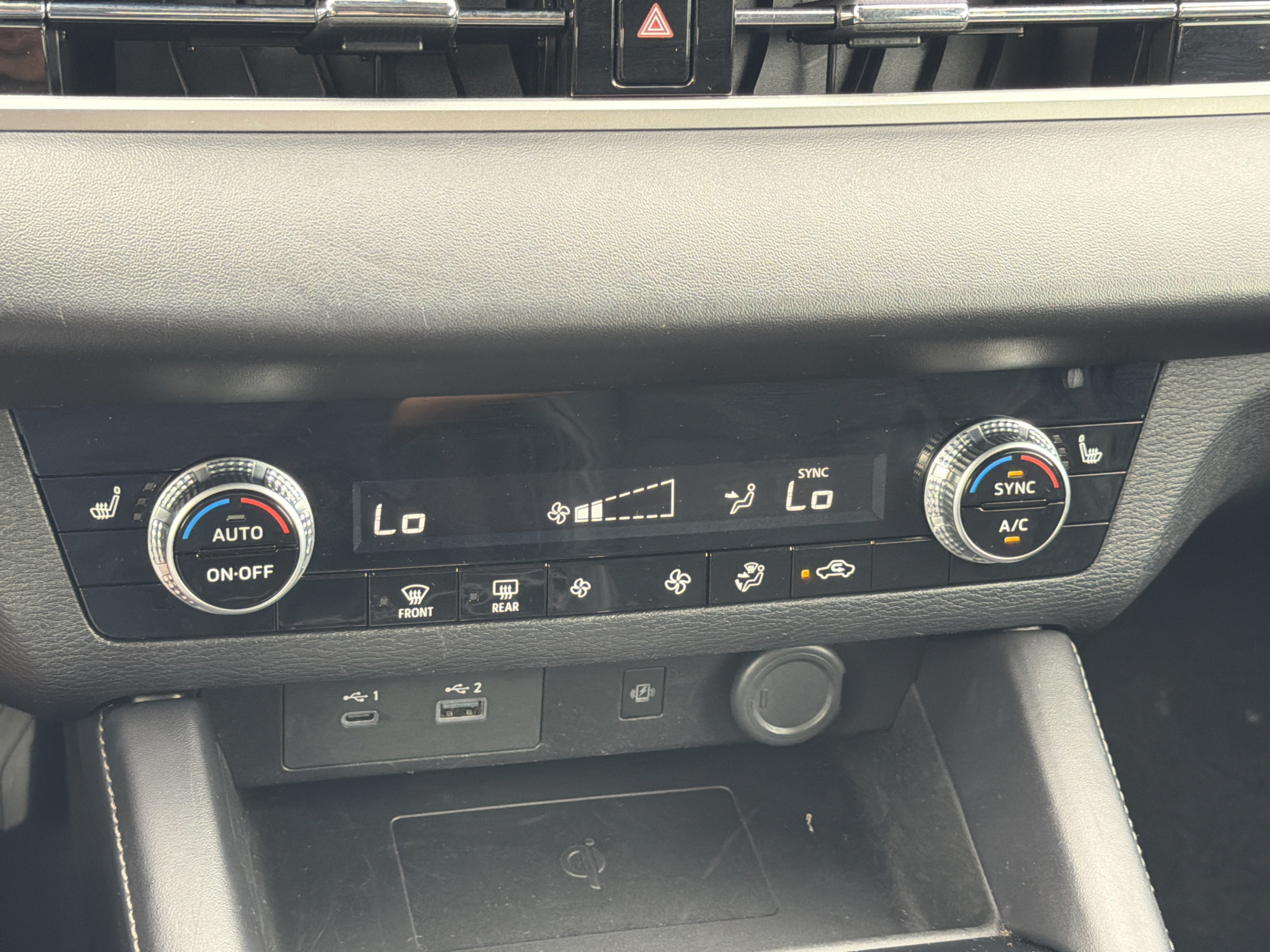 Used 2024 Mitsubishi Outlander SE FWD image 9