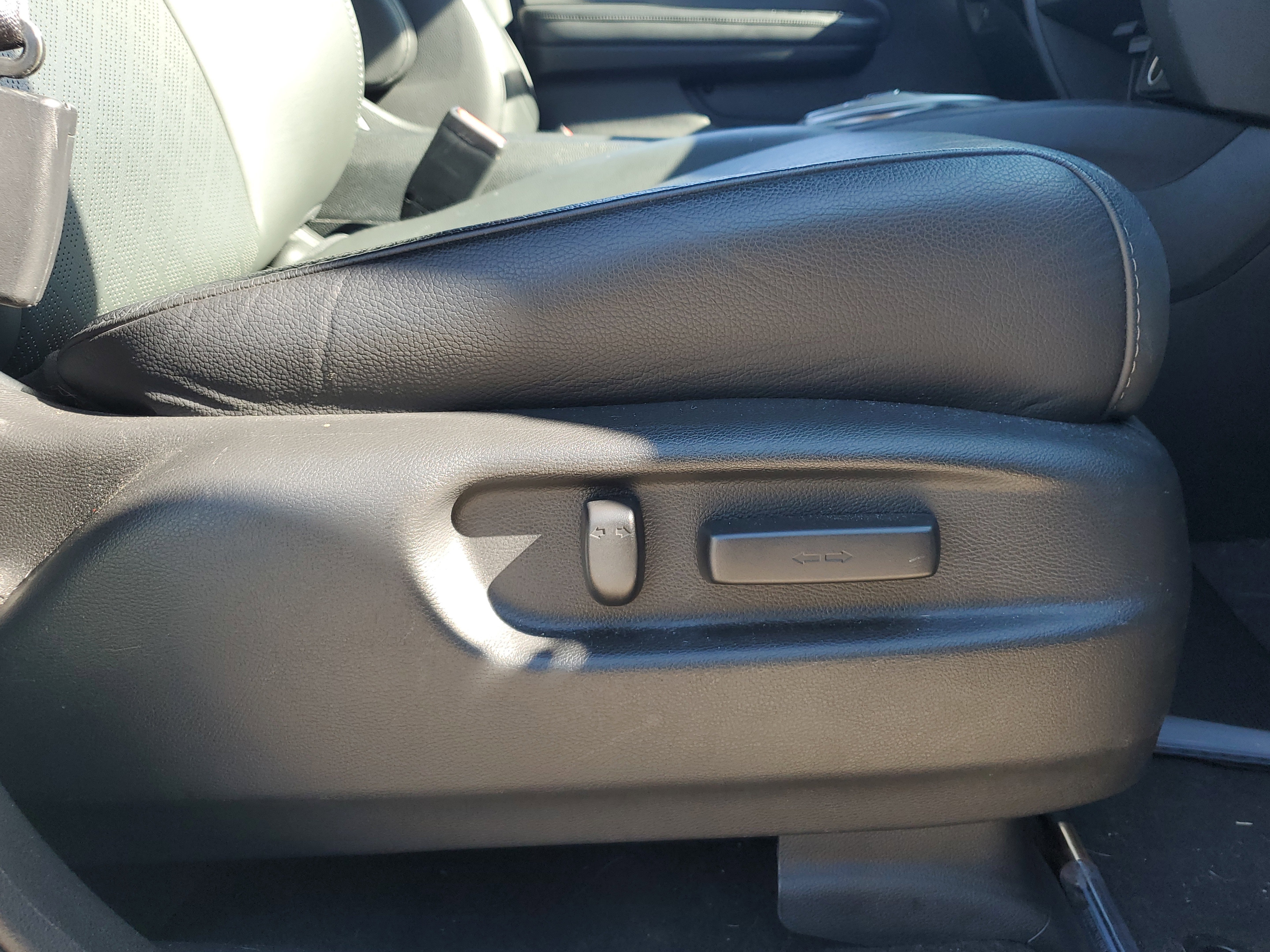 Used 2020 Honda Passport EX-L image 32